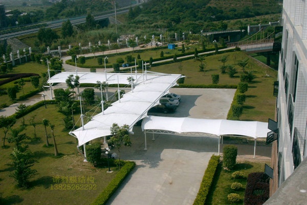 湖南長沙寧鄉(xiāng)膜結(jié)構自行車棚選國產(chǎn)PVDF膜材